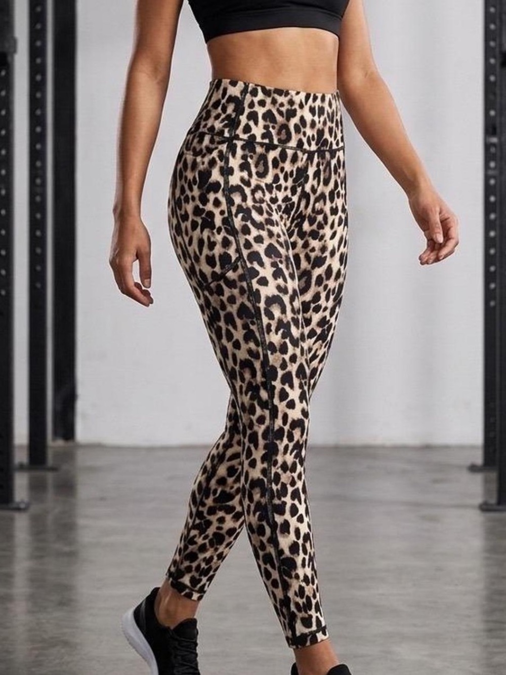 Victoria's Secret VSX On Point Flow Leopard Print Leggings